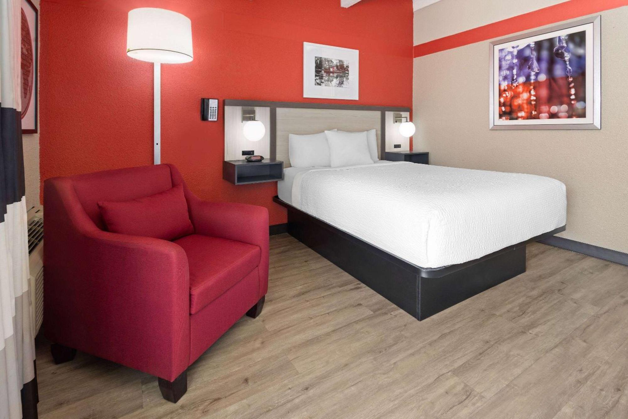 Ramada By Wyndham Parsippany Hotel Buitenkant foto